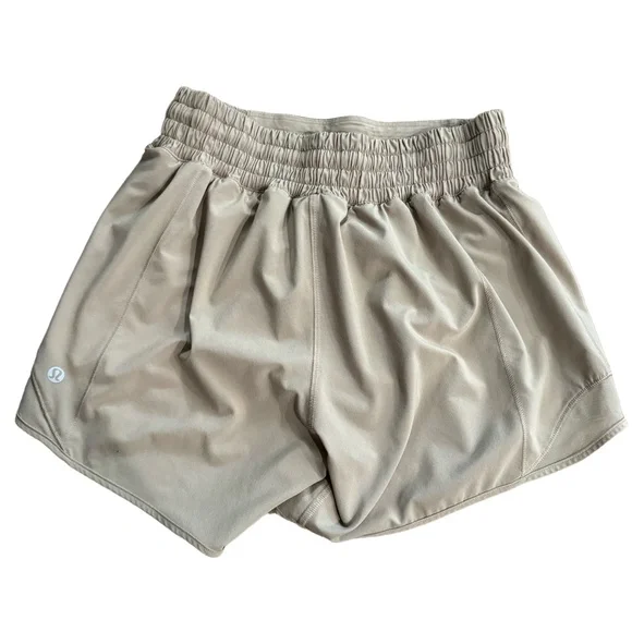 Lululemon Hotty Hot 4” Shorts - Picture 2 of 3